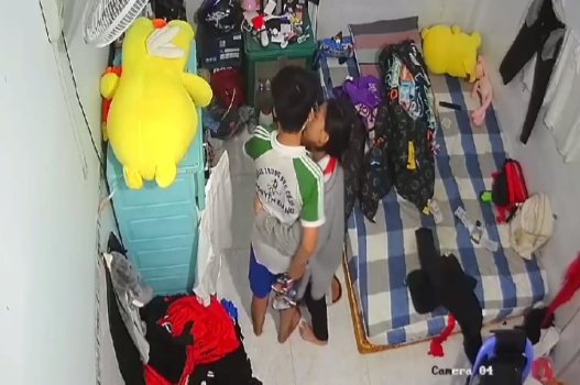 Sợ người yêu đầu hàng sang nhà gạ tình để giải quyet xung đột